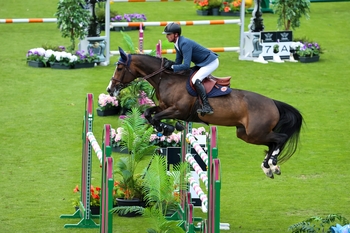 Ben Maher scoops a win at Valkenswaard on Ginger-Blue as we round up this week’s International results Ben Maher scoops a win at Valkenswaard on Ginger-Blue as we round up this week’s International results